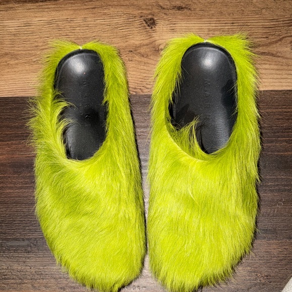 Marni Neon Lime Faux Fur Slip-On Slippers - Picture 2 of 3